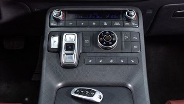 Hyundai Palisade 2024 trang bị cần số điện tử “Shift by wire” tinh giản