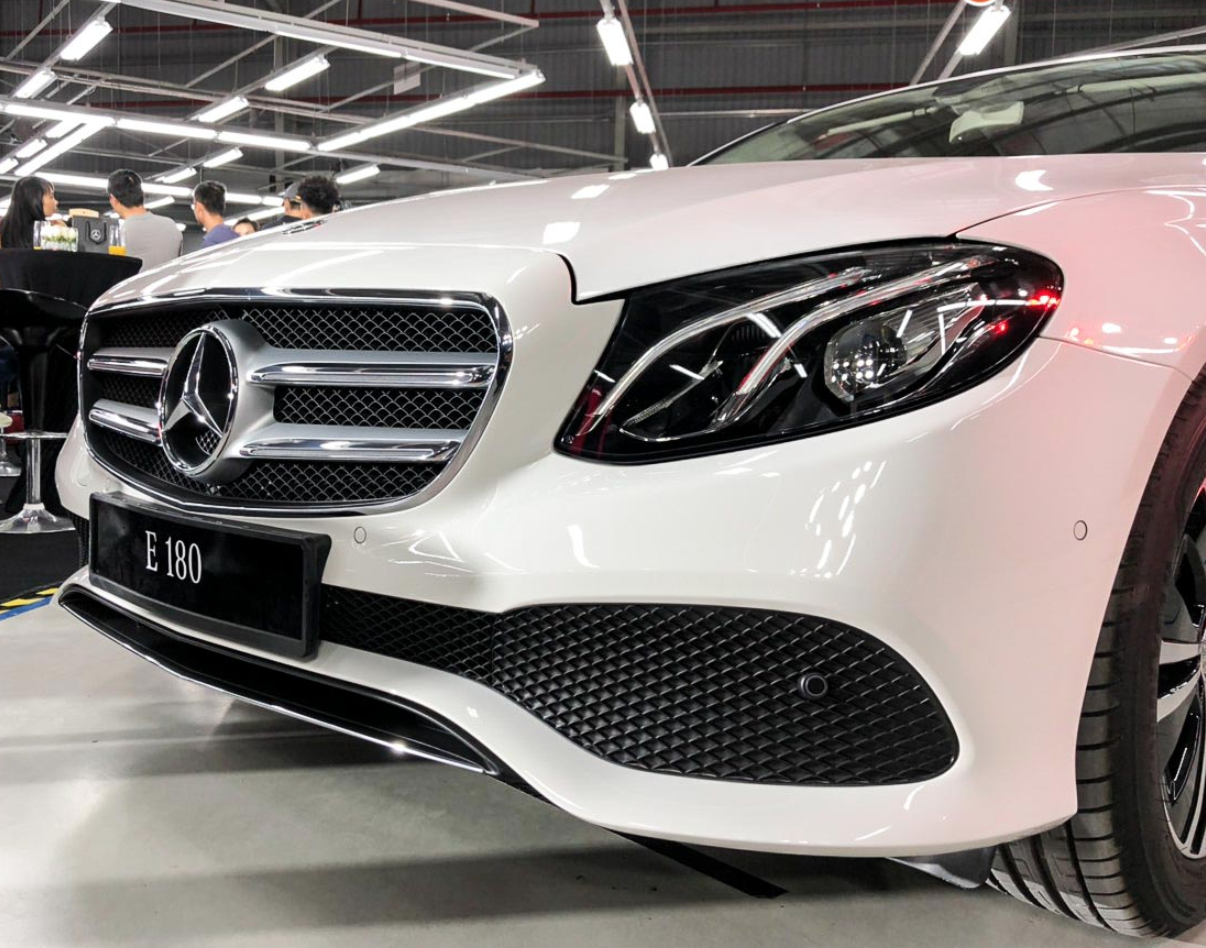 Đánh giá sơ bộ xe Mercedes-Benz E 180 2021