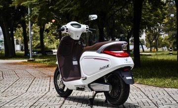 Klara S sở hữu 2 chế độ lái linh hoạt Eco và Sport cho khả năng tăng tốc ấn tượng