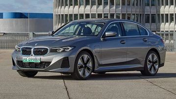 BMW 3-Series là dòng xe đắt khách nhất, chiếm 30% tổng doanh số hàng năm của BMW