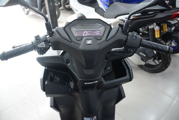 Mặt đồng hồ LCD kỹ thuật số thiết kế khoa học, hiển thị các thông số kỹ thuật một cách rõ ràng