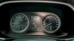 Đồng hồ lái Hyundai Tucson 1.6T-GDi cổ điển với màn hình đa thông tin 4,2 inch