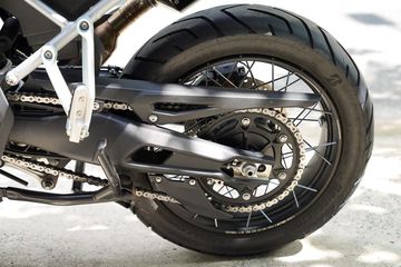 Hệ thống kiểm soát lực kéo và độ bám đường khi vào cua tối đa