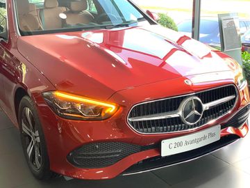 Dải đèn LED chạy ban ngày có tạo hình móc câu sắc sảo