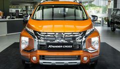 Đèn pha LED trên Xpander...