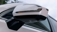 Gương chiếu hậu bên ngoài Hyundai Palisade 2024 tích hợp camera trong gói camera 360 độ