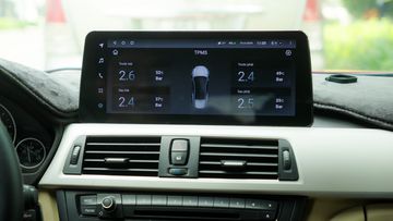 Hệ thống cảnh báo áp suất lốp tích hợp cùng màn hình Lux One