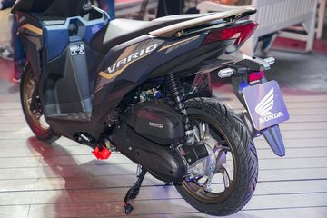 Honda Vario 125 2024 sở hữu phần đuôi cân xứng với dàn đầu xe