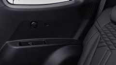 Núm chỉnh điều hòa hàng ghế thứ ba trên Hyundai Custin 2024