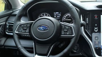 Vô lăng được trang bị thêm khả năng sưởi toàn phần