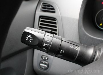 Hướng dẫn sử dụng hệ thống đèn trên ô tô cho 5