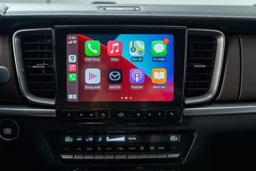 Mazda BT-50 2023 trang bị màn hình giải trí cảm ứng 9 inch với độ phân giải HD