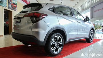 Honda H-V 2018 sở hữu kích thước có phần nhỉnh hơn đối thủ Ford EcoSport