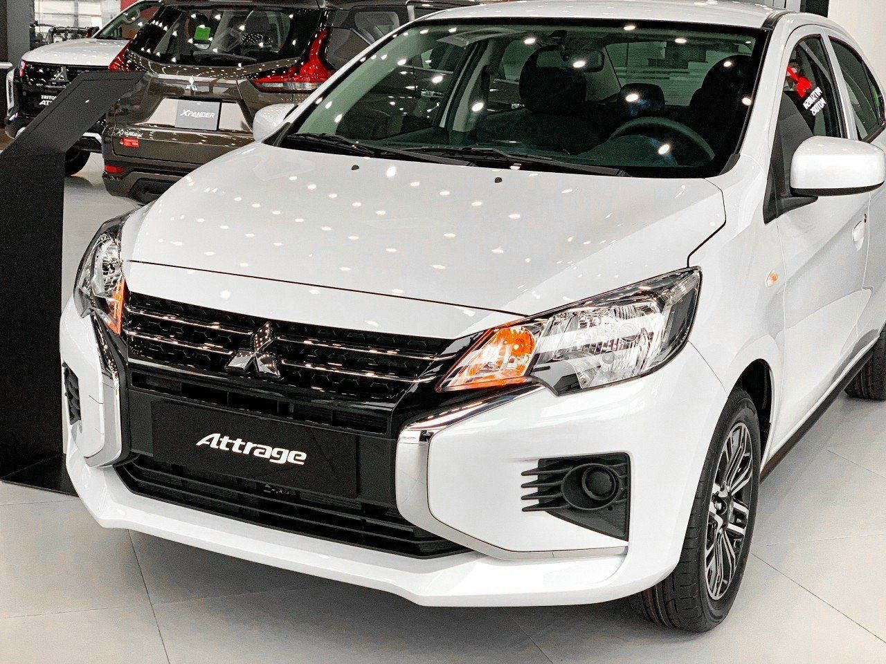 Đánh giá Mitsubishi Attrage 2023: Giá & KM, nội ngoại thất