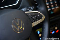 Vô lăng Volkswagen Tiguan 2023 tích hợp điều khiển âm thanh, đàm thoại rảnh tay...