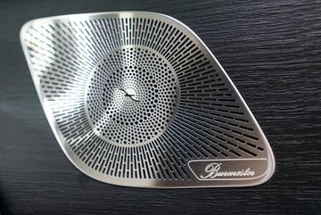 Mercedes GLS 2023 sử dụng hệ thống loa từ thương hiệu Burmester trứ danh