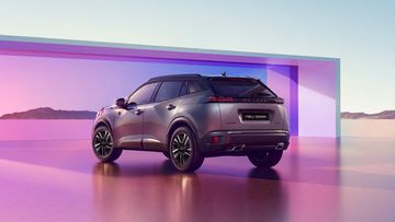 Peugeot 2008 2025 không thay đổi quá nhiều về thiết kế tổng thể khi vẫn đậm chất SUV đô thị