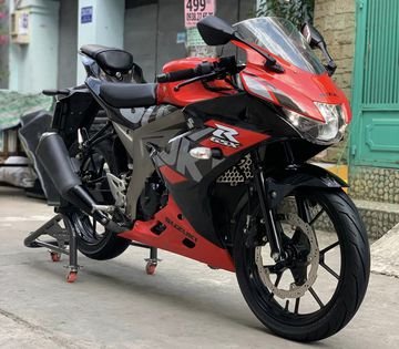 Suzuki GSX R150 2023 được phát triển dựa trên các mẫu xe lớn hơn thuộc dòng GSX