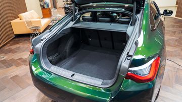 Dung tích khoang hành lý của BMW 430i Gran Croupe có thể mở rộng từ 470 lít lên mức 1.291 lít