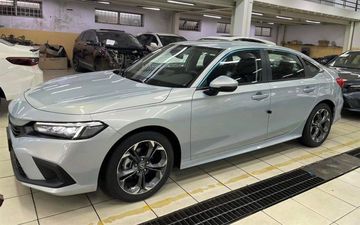 Màu xanh (chỉ có trên bản G)