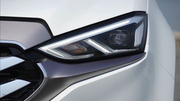 Cụm đèn trước Bi-LED Projector với thiết kế sắc sảo