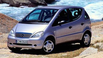 Thế hệ đầu tiên của A-Class được ra mắt vào năm 1997, được thiết kế bởi những kỹ sư có tay nghề cao
