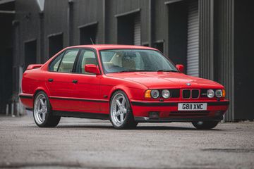 The third generation 5 Series was the first model to have a wagon body style