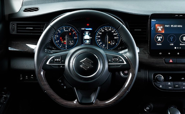 
Hybrid Ertiga sở hữu nhiều công nghệ tiện nghi phục vụ người lái và hành khách
