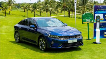 KIA K5 2022 có thiết kế thể thao, trẻ trung và giá bán cạnh tranh nhất phân khúc