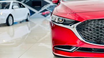 Dải LED ban ngày dạng vòng tròn khuyết vô cùng ấn tượng