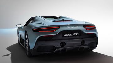 Đuôi xe Maserati MC20 Cielo 2024 được ví như một kiệt tác nghệ thuật