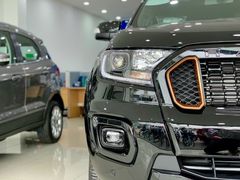 Đèn pha bi LED trên Ford Ranger Wildtrak