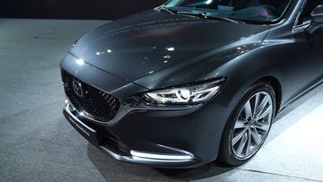 Đèn pha LED tự động thích ứng ALH là trang bị an toàn cao cấp trên Mazda 6 2022