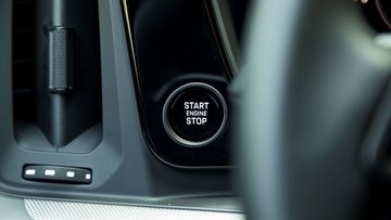 Porsche Cayenne 2024 còn được trang bị các tính năng cao cấp