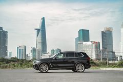 BMW X5 2025 sở hữu thiết kế SUV truyền thống
