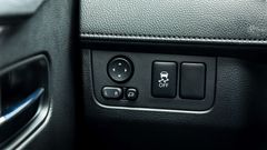 Mitsubishi Xpander trang bị cân bằng điện tử cùng camera lùi