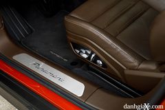 Ghế lái Porsche Panamera 2023 được nâng cấp chỉnh điện 18 hướng