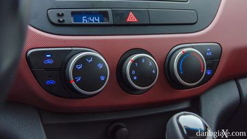 Điều hòa trên i10 2021 vẫn là dạng chỉnh cơ đơn vùng