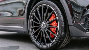 Mercedes-AMG GLA 45 S 4MATIC+ thể thao hơn với bộ la-zăng 21 inch