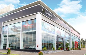 Mazda Hậu Giang được xây dựng trên một diện tích rộng lớn