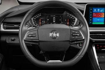 Vô lăng MG G50 2025 cũng sở hữu thiết kế 3 chấu thể thao và có thể điều chỉnh 2 hướng