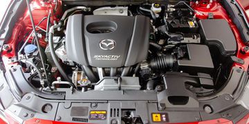 Mazda 6 2023 sử dụng khối động cơ SkyActiv-G mới đã được tinh chỉnh, giúp gia tăng mô-men xoắn nhằm tăng độ nhạy chân ga ở vòng tua thấp