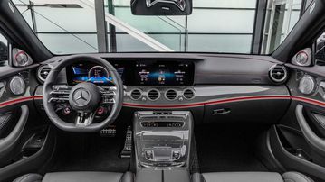 Phiên bản Mercedes-Benz E-Class 2021 chính thức ra mắt