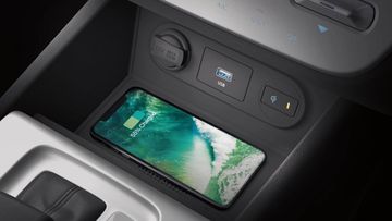 Sạc không dây (2 bản Cao cấp)