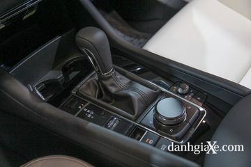 So sánh nhanh Honda Civic 2020 và Mazda3 2020 20 danhgiaxe.com mazda 3 2020 19 172455 121057