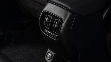 Cửa gió điều hòa ở hàng ghế sau trên Kia Sonet 2024