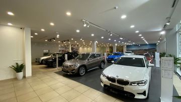 Không gian trưng bày bên trong showroom