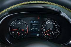 Cụm đồng hồ hiển thị thông số kỹ thuật trên KIA Morning 2021