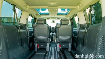 Danh gia so bo xe Peugeot Traveller 2019