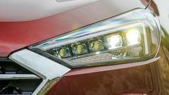 Cụm đèn pha của Hyundai Tucson hiệu quả với nhiều bóng projector và đèn chiếu góc